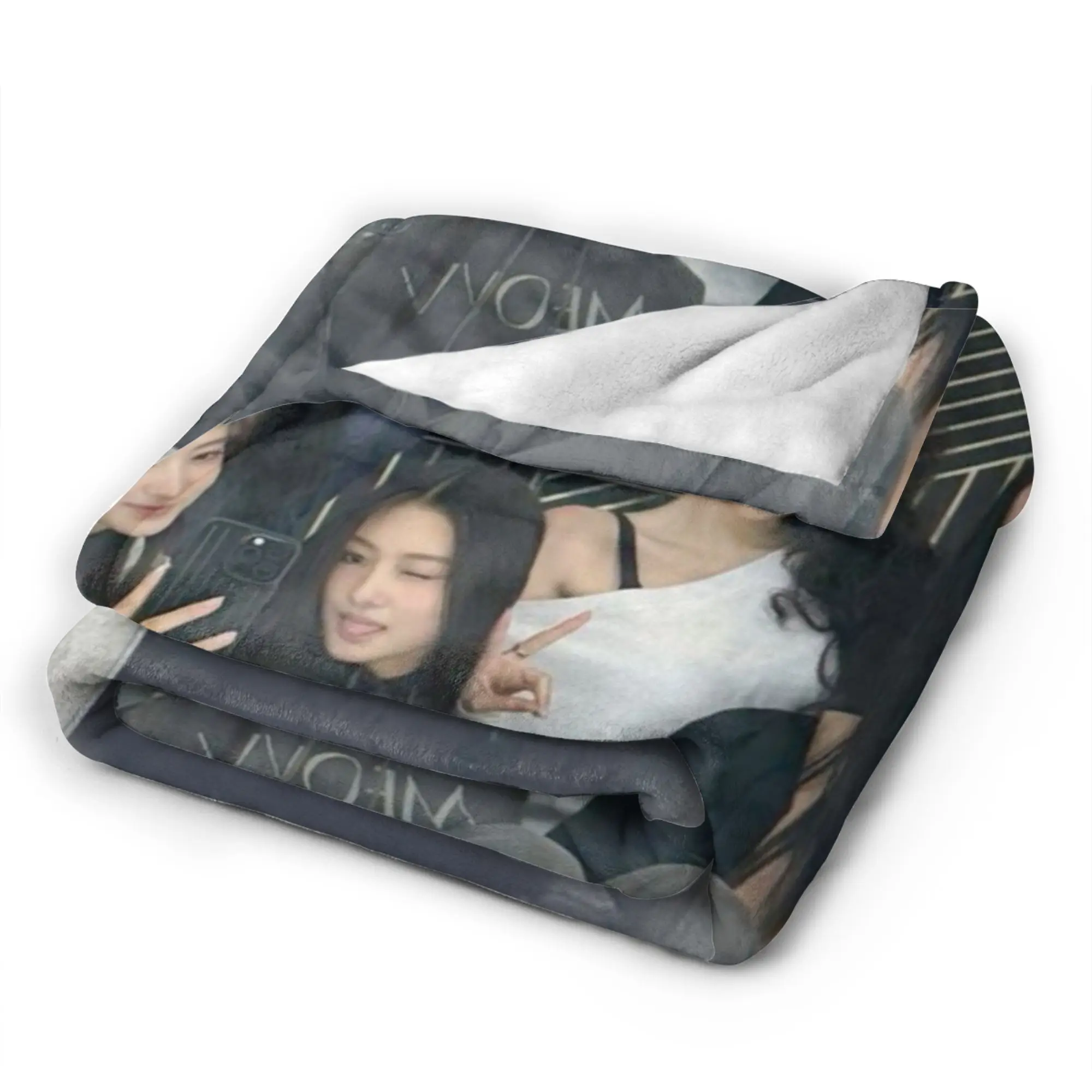 Meovv kpop k-pop الفتيات مجموعة Merch البطانيات خفيفة الوزن رقيقة المرجان الصوف أفخم رمي البطانيات مريحة البساط قطعة #4