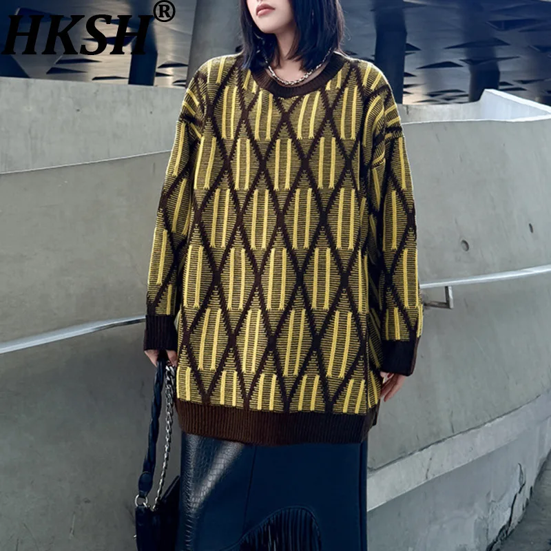 

HKSH 2025 Autumn Winter New Women's Sweater O-neck Pullover Long Sleeve Diamond Pattern Color Block Jacquard Knitted Top HK14934