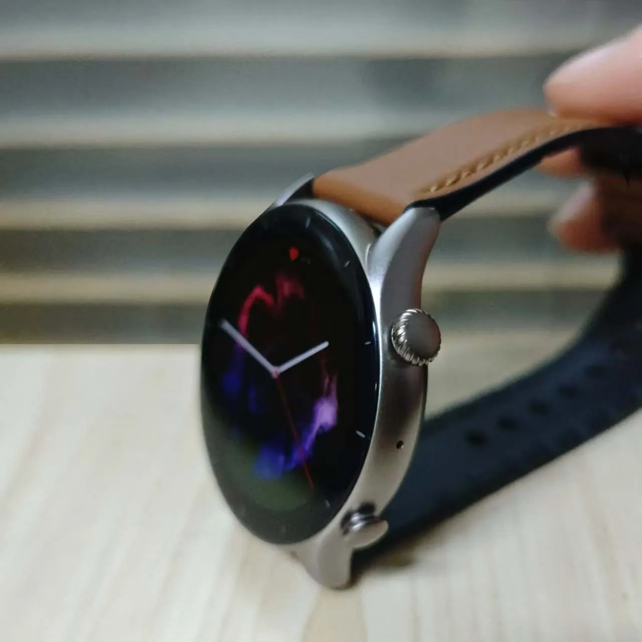 Amazfit GTR 3 Alexa montre intelligente intégrée pour hommes femmes jouer de la musique 1.39 "AMOLED affichage 21 jours d'autonomie montre reconditionnée