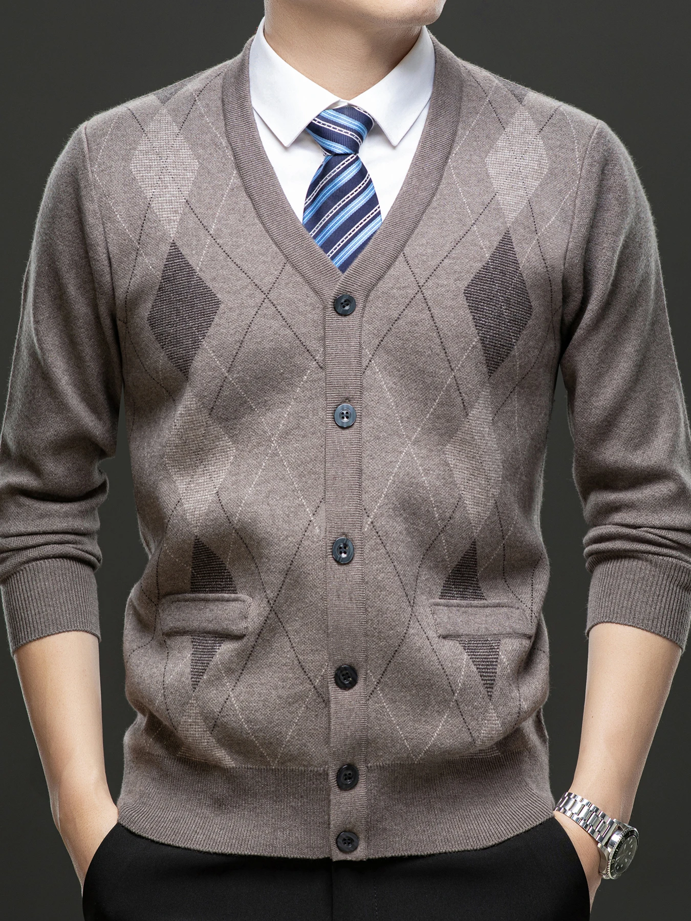 Men Autumn Winter Thick Knitted Cardigan Diamond Pattern Pocket Design Warm Anti-Cold Elegant Casual Business Outerwear Coat