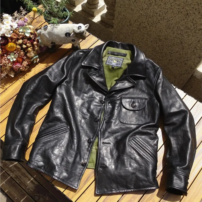 

Элегантное и модное кожаное пальто с четырьмя углами и рябью