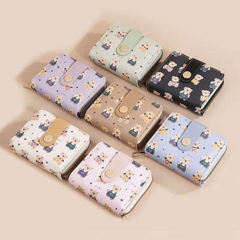 2025 New Women Bear Print Short PU Leather Wallet Large Capacity Two Fold Buckle Coin Zipper Hasp Purse Carteira Feminina Holder