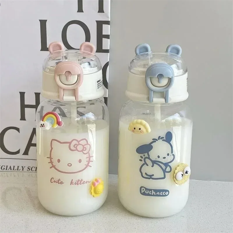 Taza de paja transparente Sanrio de 600ML, vaso de agua de plástico Kawaii de Hello Kitty, Pochacco Kuromi, botella portátil de dibujos animados