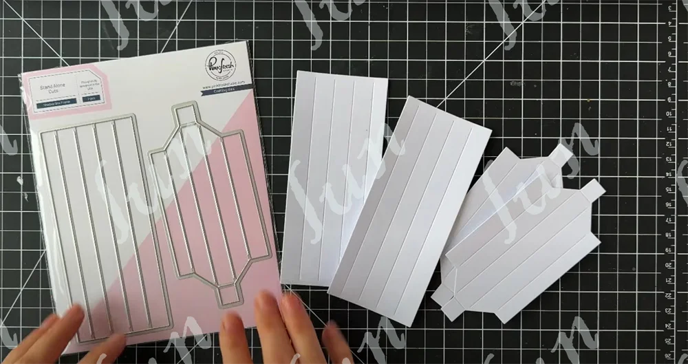 

Shadow Box Frame Die Metal Cutting Dies Handmade DIY Embossing Making Scrapbooking Supplies Photo Album Craft Decoration