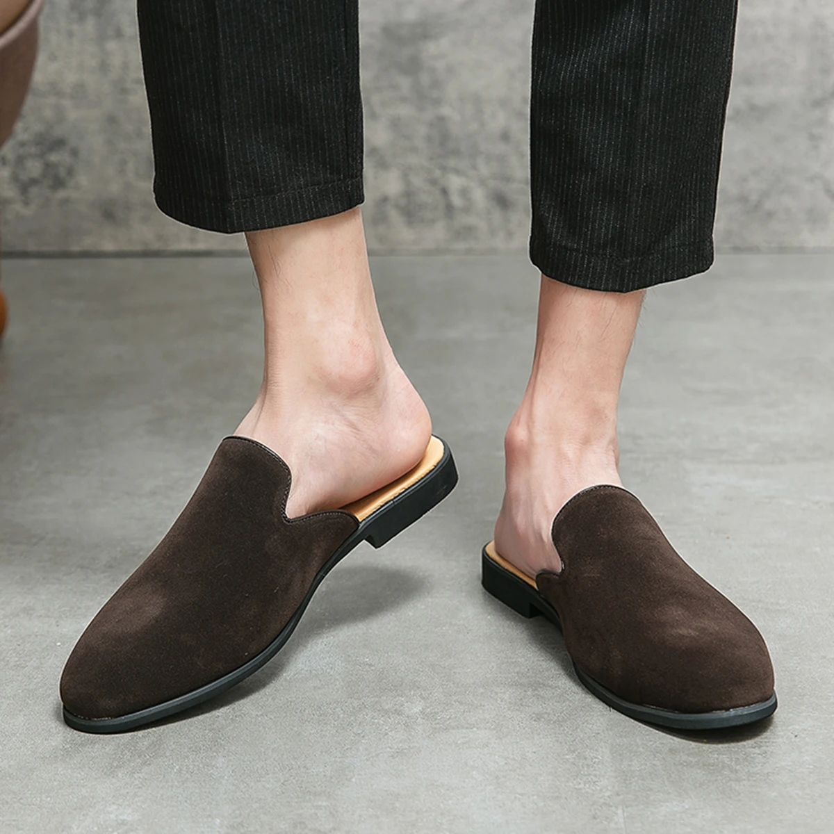 Summer Mules Men Backless Casual Shoes Open-back Loafers Slippers Breathable Leather Outdoor Light Half Shoes Slides Sandal