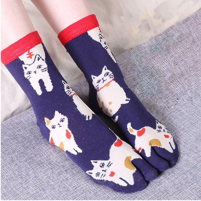 5 Pairs Cute Tabi Socks Young Women Girls Novelty Two Toe Slipper Socks Funny Cat Cartoon Kawaii Knitted Cotton Socks with Toes