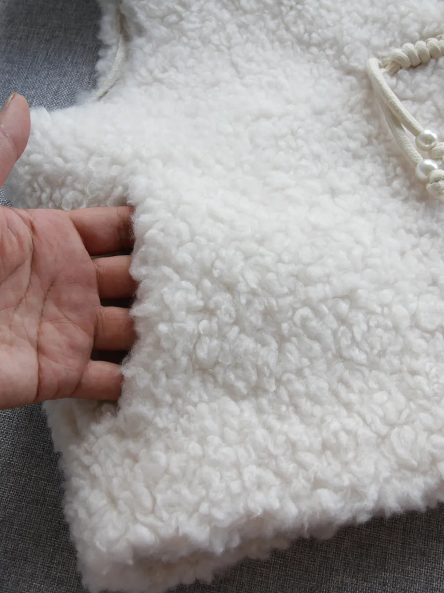 سترة من فراء الضأن المستوردة لعام 2025 سترة قصيرة من الصوف المركب وفتحة رقبة على شكل حرف V