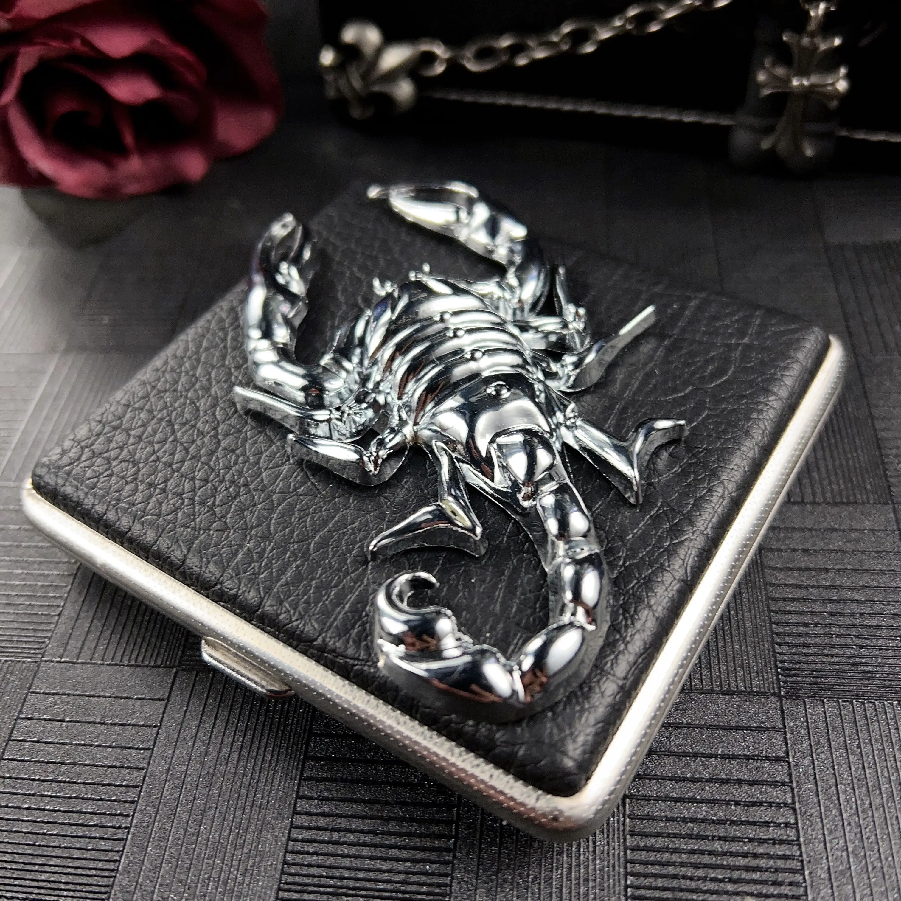 Dark Style Thick Smoking Cigarette Box Case With 84mm 20 Pack Men Women Creative European American Personalized Storage Box