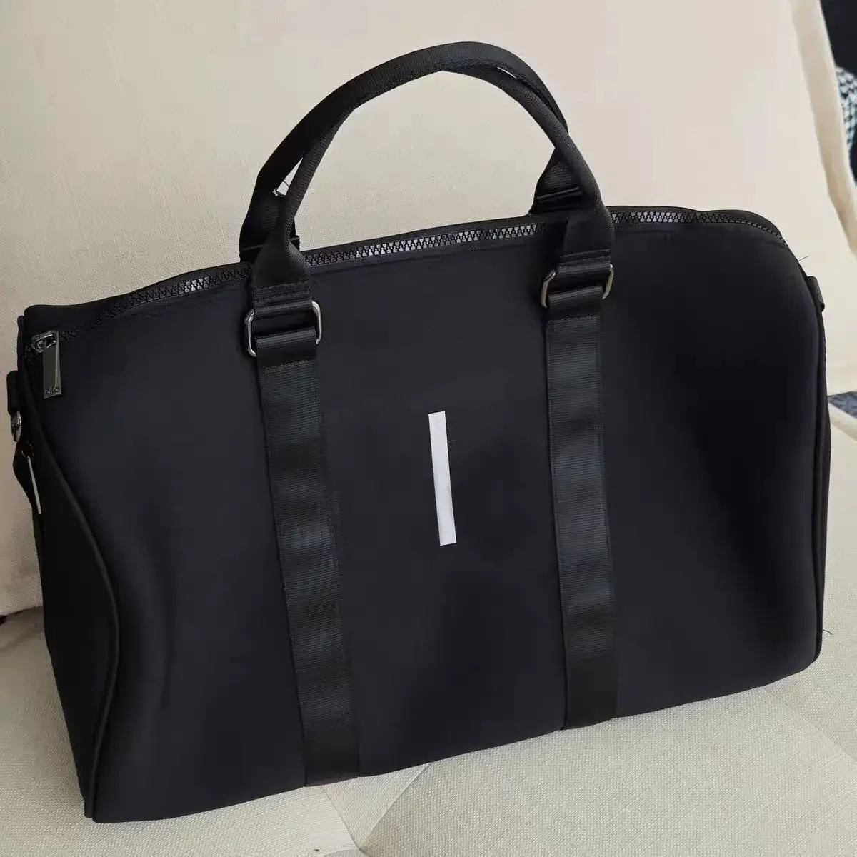 

@LO Traverse Duffle Hand Luggage Yoga Sports Bag Side Zip Dry Wet Separation Large Capacity Travel Shoulder Crossbody Bag