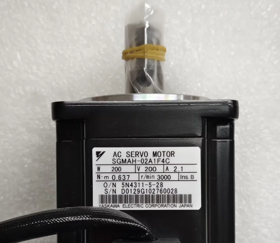 Servo Motor SGMAH-02A1F4C Brand New，SGMAH 02A1F4C，Fast shipping