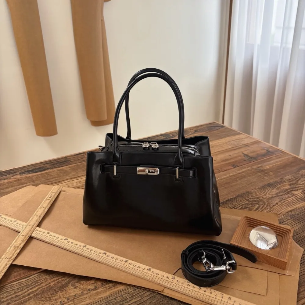 New Light Luxury High-end Niche Cowhide Portable MessengerWomen's Fashion Versatile Large-capacity Bag UniqueTexture Fashionable