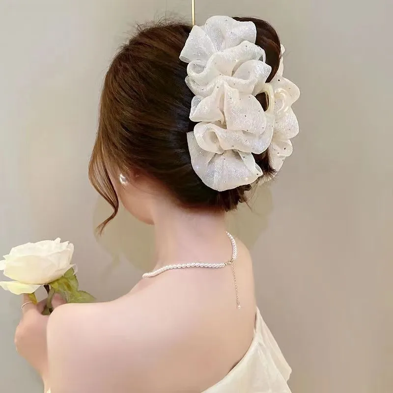 Schwarz-weiße Seersucker-Haarklammer für Damen, elegante Haarklammer für den Alltag, Haarklammer im Haifisch-Design, modische Haarspange für Mädchen, Haar-Accessoires – Detail 4