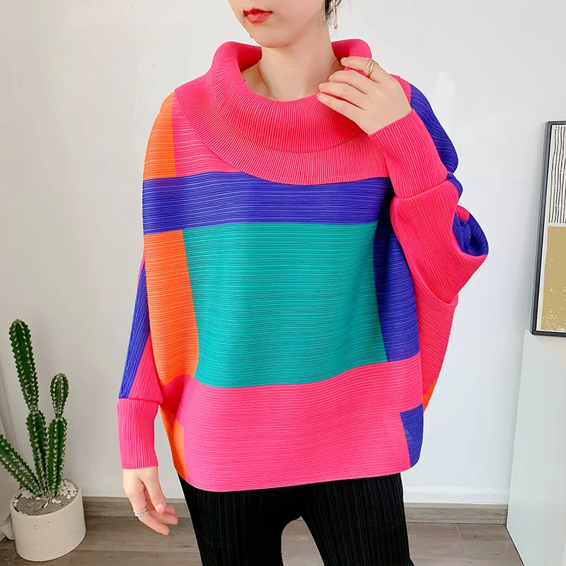 

YUDX Miyake Pleated Lapel Color Contrast Tops 2023 Spring Summer New Fashion Reduced Age Bat Sleeve Womens Oversized T Shirt