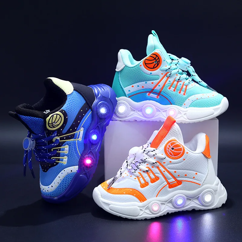 New LED Children\'s Basketball Shoes for Boys Girls Non-slip Breathable Kids Sneakers Outdoor Fashion Glowing Casual Shoes Tenis