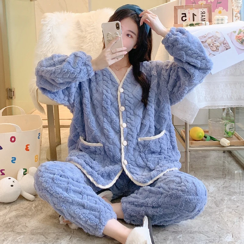 Winter thickened V-neck coral fleece cardigan ladies pajamas homewear jacquard solid color flannel pajamas plus velvet suit