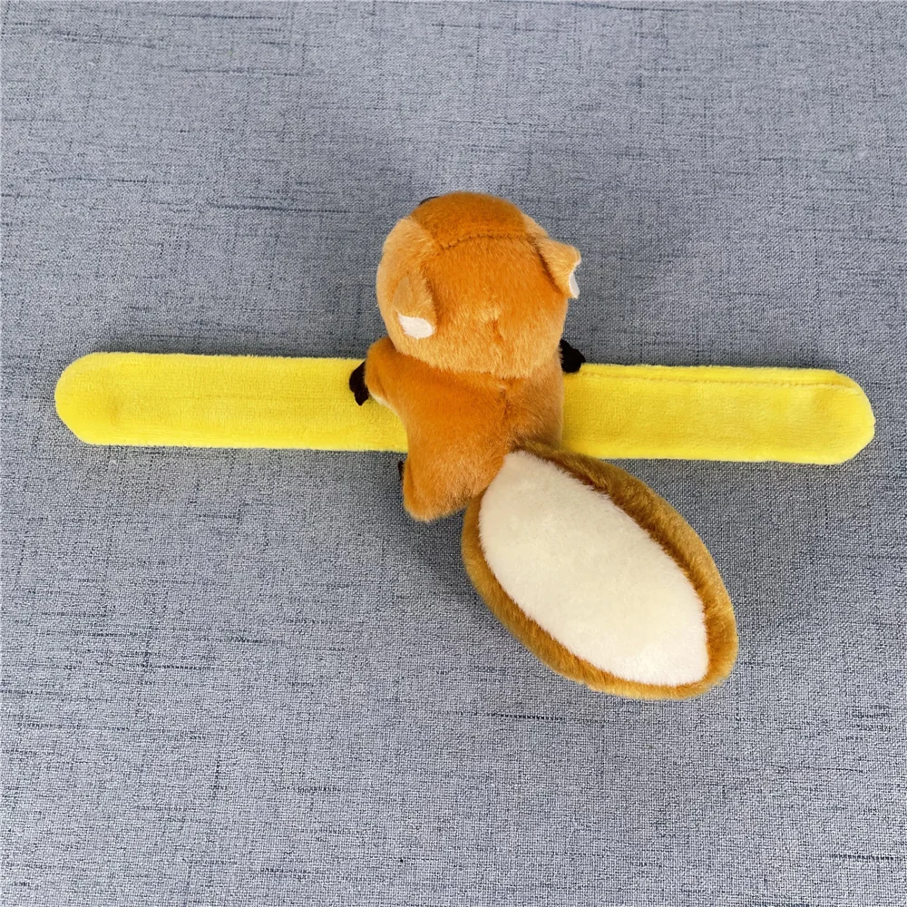 10 センチメートルふわふわリスぬいぐるみぬいぐるみ、ギフトブレスレット、手の手首を飾るぬいぐるみ動物のおもちゃ人形