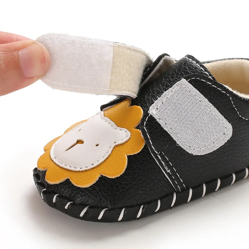 Meckior Baby Shoes Cute Lion Pattern Soft PU Non-slip Rubber Sole Newborn Comfortable Baby Boy Girl Walking Shoes 0-18M