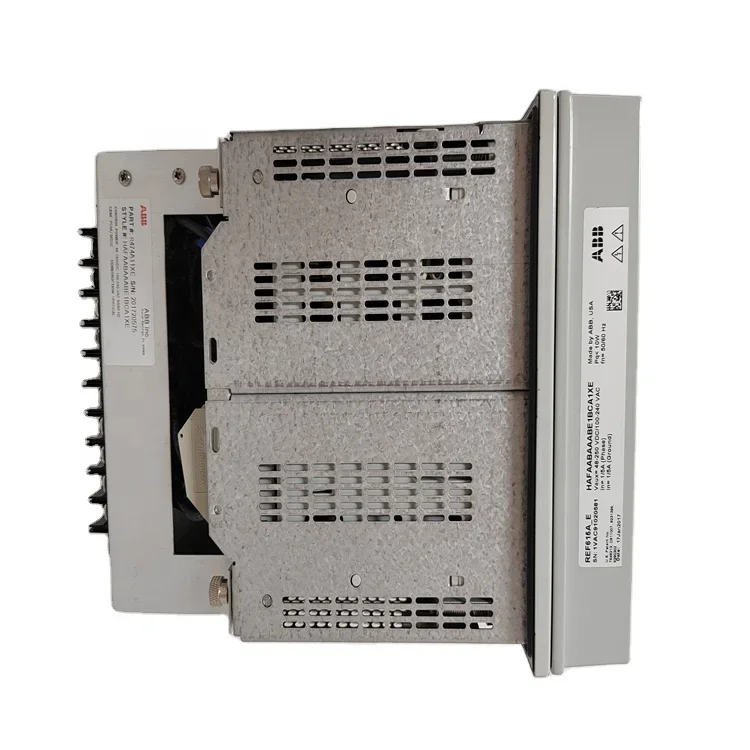 REF615A_E HAFAABAAABE1BCA1XE Equipamento de proteção e controle Função de isolamento elétrico