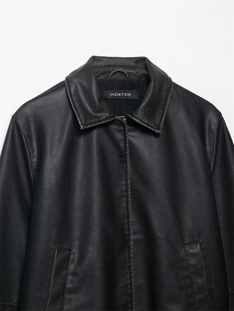 Nowa damska kurtka ze sztucznej skóry na jesień i zimę, czarna, ukryte guziki, podwójne kieszenie, styl motocyklowy z klapami.