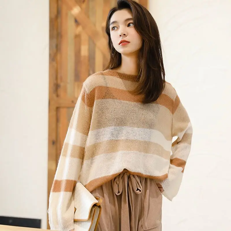 Korean 2024 Women\'s Summer New Patchwork Pullover O-Neck Hollow Contrast Color Fashion Casual Knitted Loose Long Sleeved Tops