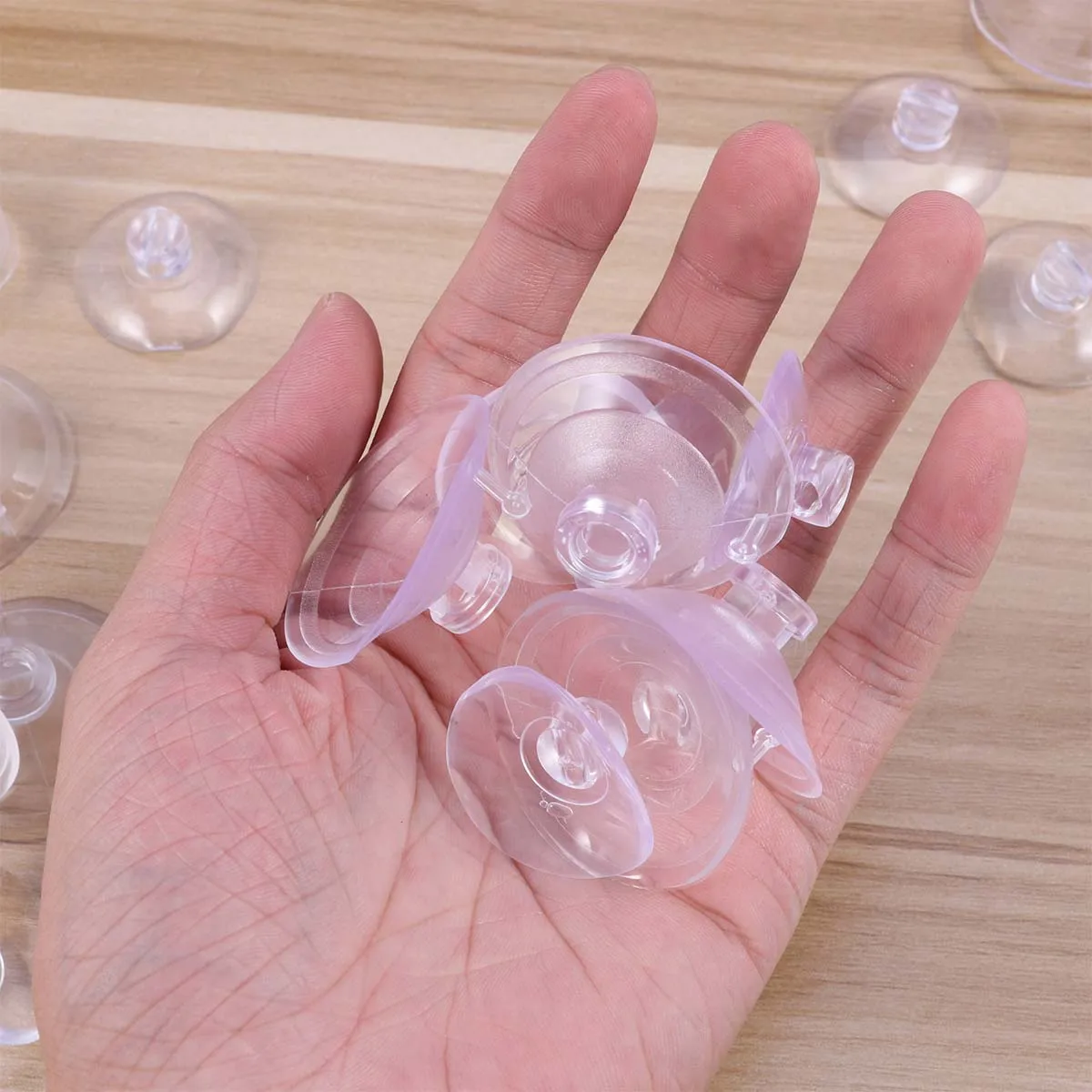 

30 pcs Suction Cup Plastic Clear Yellowing Resistant Glass Window Mirror Poster Sign Frame Display Rack Shelf Decor Key