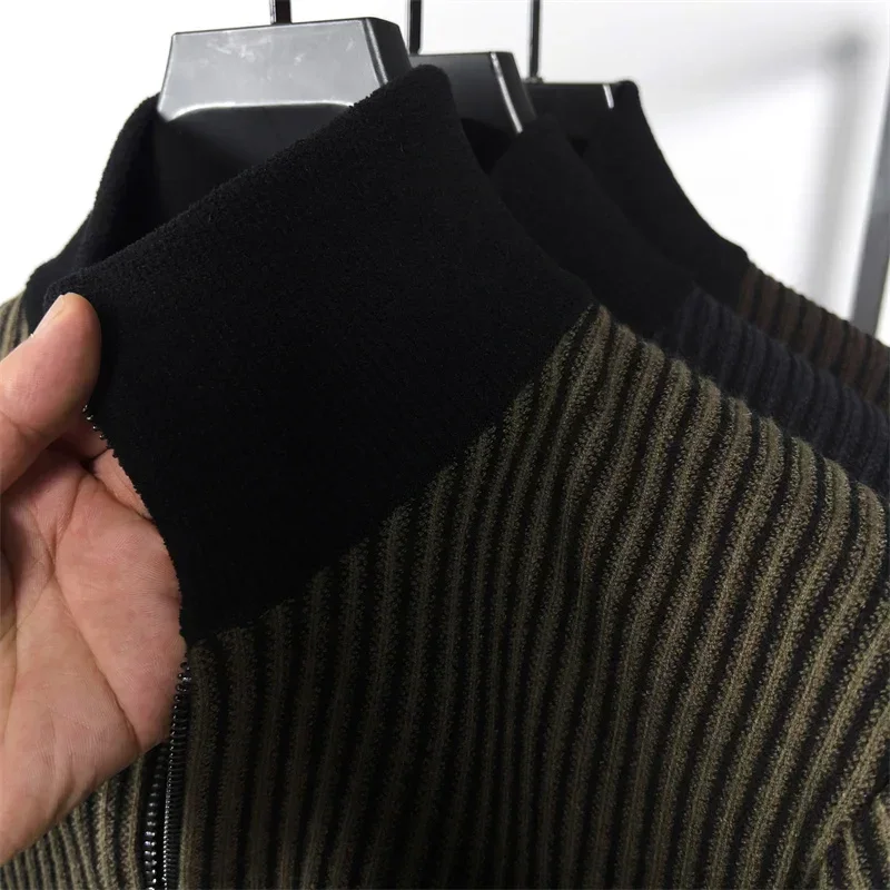 Cardigan décontracté à col montant avec fermeture éclair pour hommes, pull à rayures coréennes, veste à patch d'affaires, marque de luxe, automne et hiver