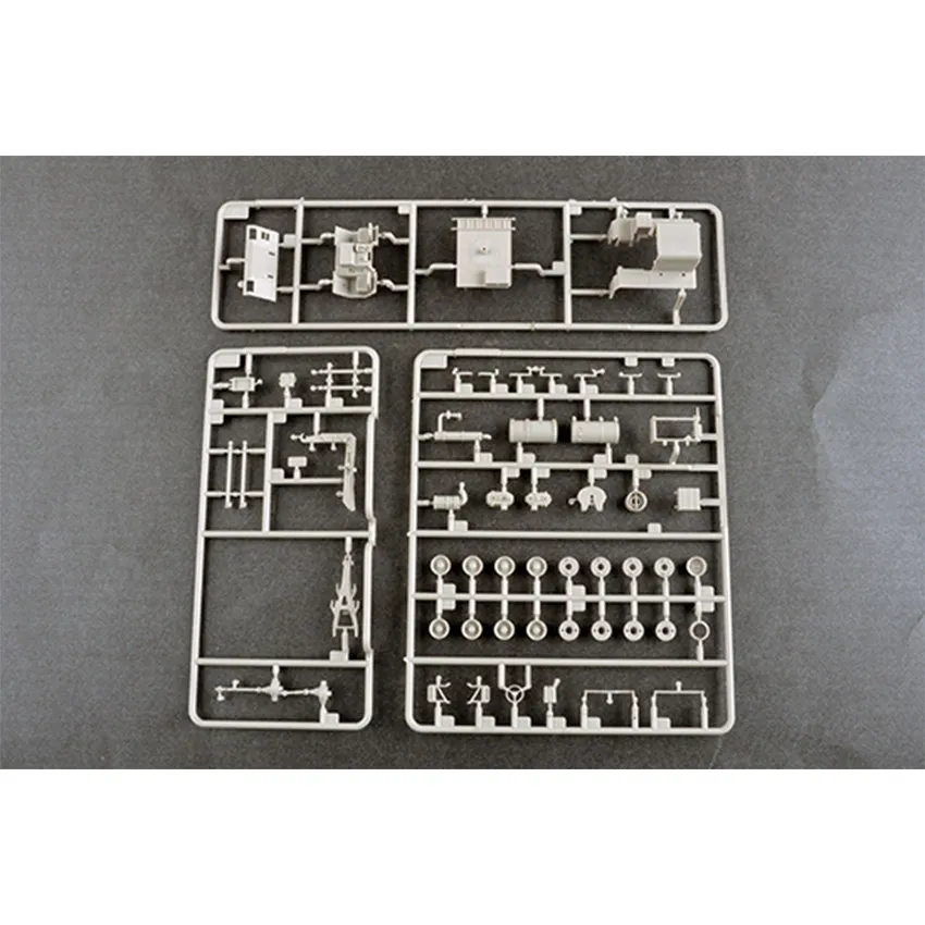 Trumpeter 07176 1/72 Scale Terminal High Altitude Area Defence (THAAD) Military Plastic Assembly Model Kit