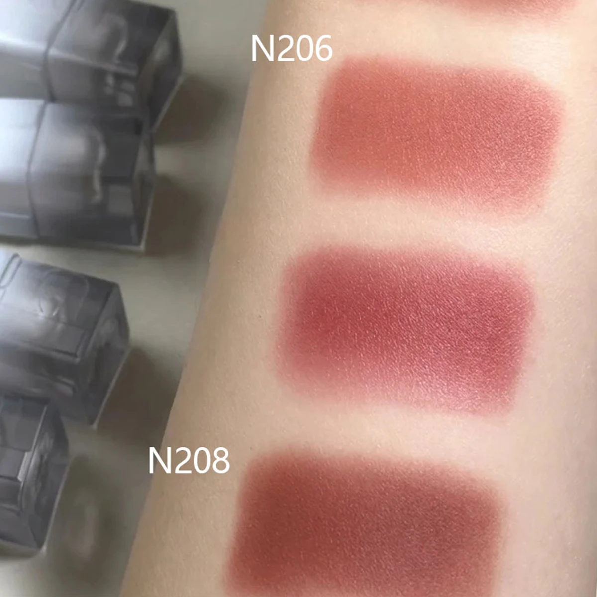 [ClearanceSale] Uhue Matte Lip Glaze,Matte Texture,Smooth & Lightweight,High-end Matte Finish,Long-lasting & Transfer-Resistant