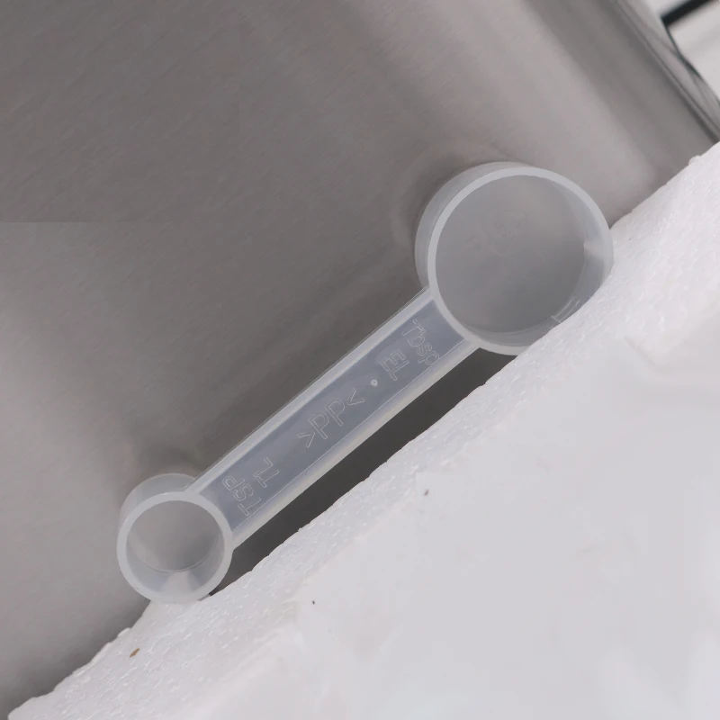 ماكينة صنع الخبز للاستخدام المنزلي الأوتوماتيكية المحمولة ذات سعة عالية وصغيرة الحجم