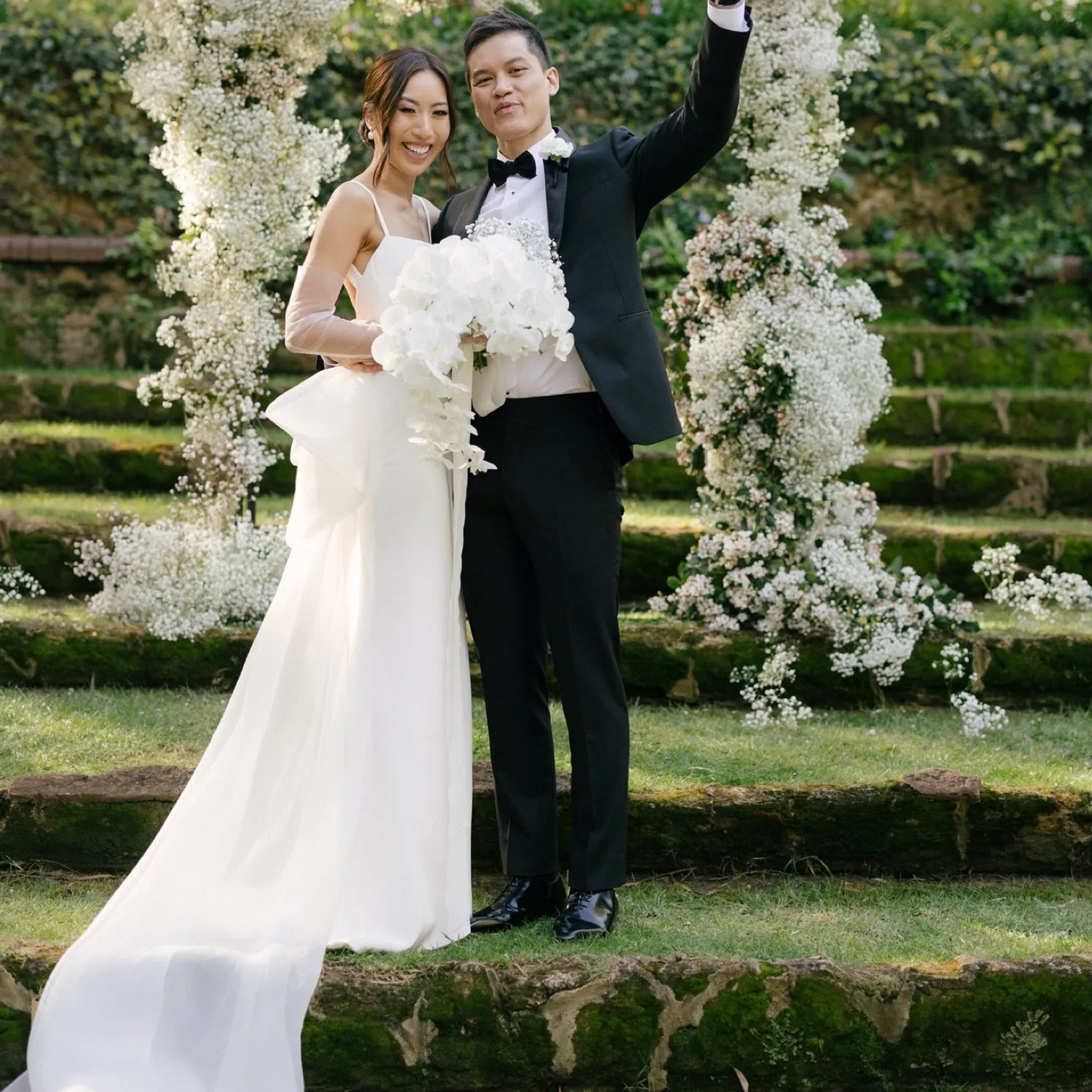 Vestido de novia de satén suave sin mangas con lazo en la espalda, traje de novia con tirantes finos para playa