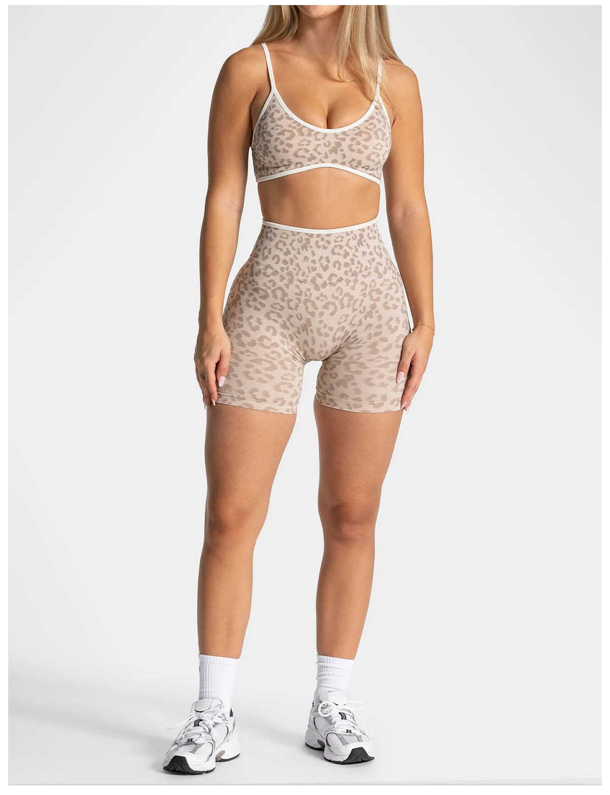 Size chart and fit details
