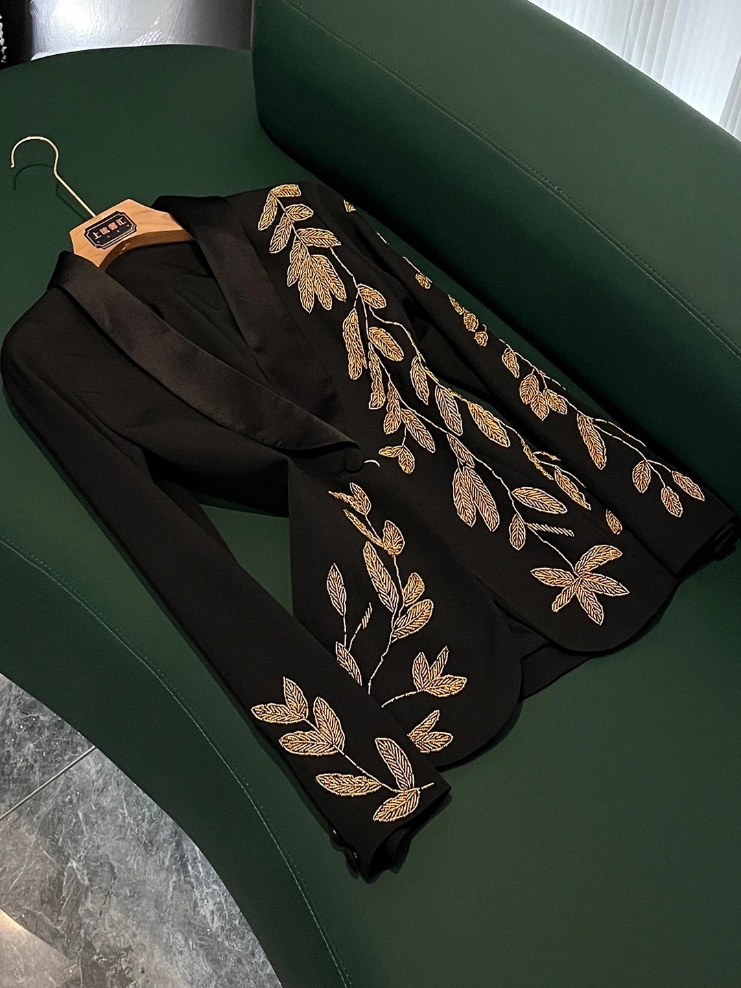 

Ele Faionable Embroidered Slim Fit Jaet Deep V Ne Luxury Sle Women's Suiting Outerwear Polyester Fiber Long Sve