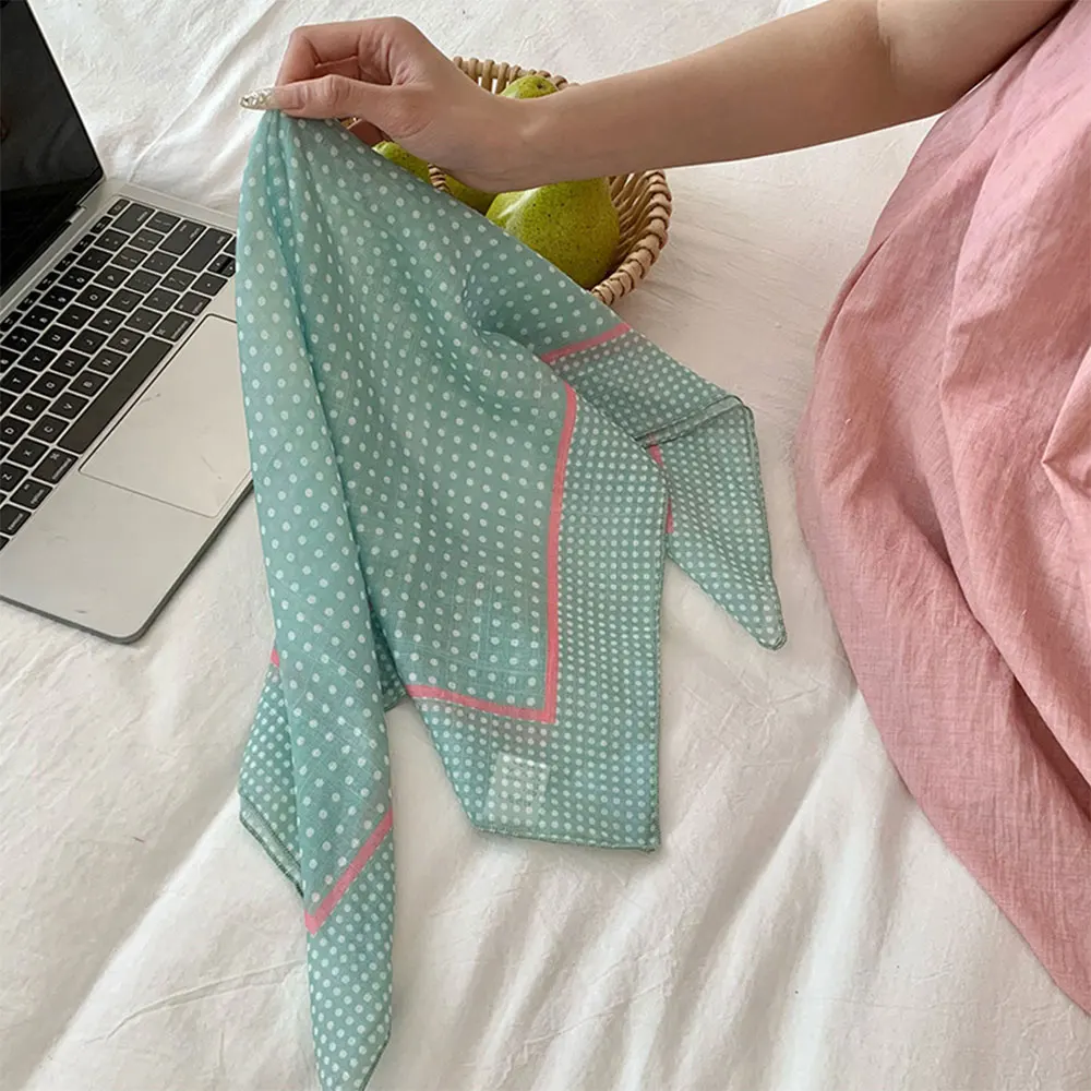 

Retro Cotton Linen Bandana Neckerchief Decorative Four Seasons Triangle Headscarf Women Soft Polka Dot Printed Square Scarf