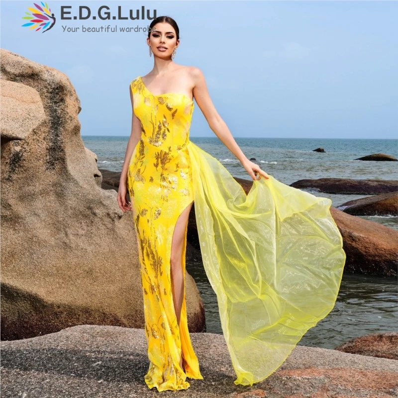 

EDGLuLu Sexy Sleeveless One Shoulder Maxi Dress Elegant Backless Yellow Printed Sequins High Slit Evening Party Dress Gown 0706