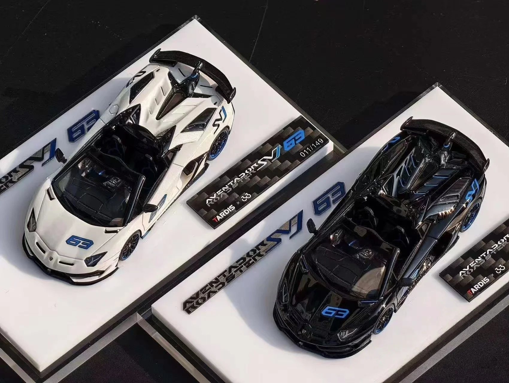 In Stock TARDIS 1:64 Custom New Product Aventador SVJ63 Dual Cars