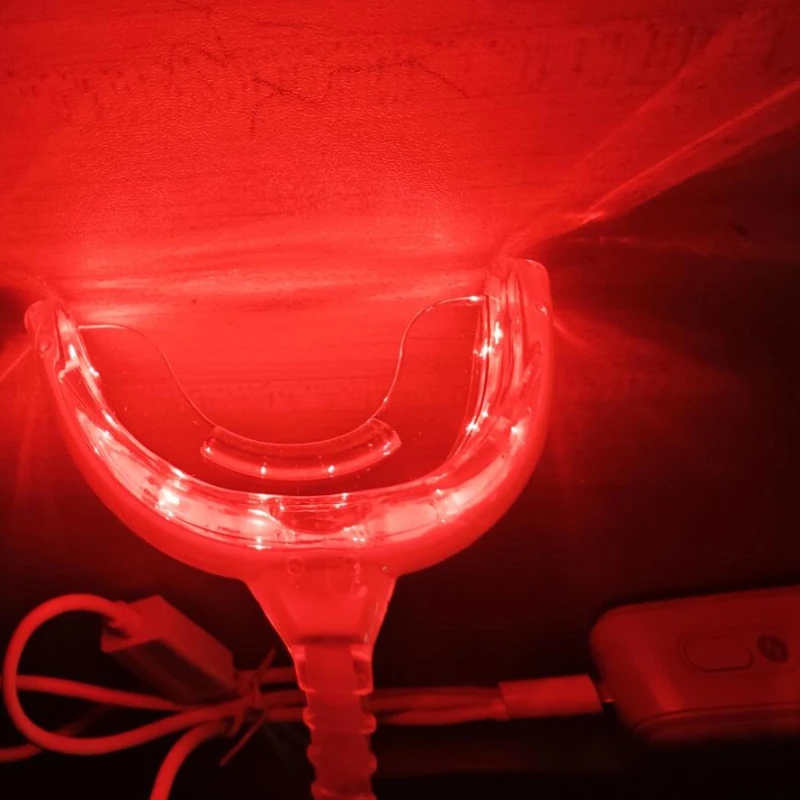 

LED Red Light Therapy for Gum inflammation & oral wounds