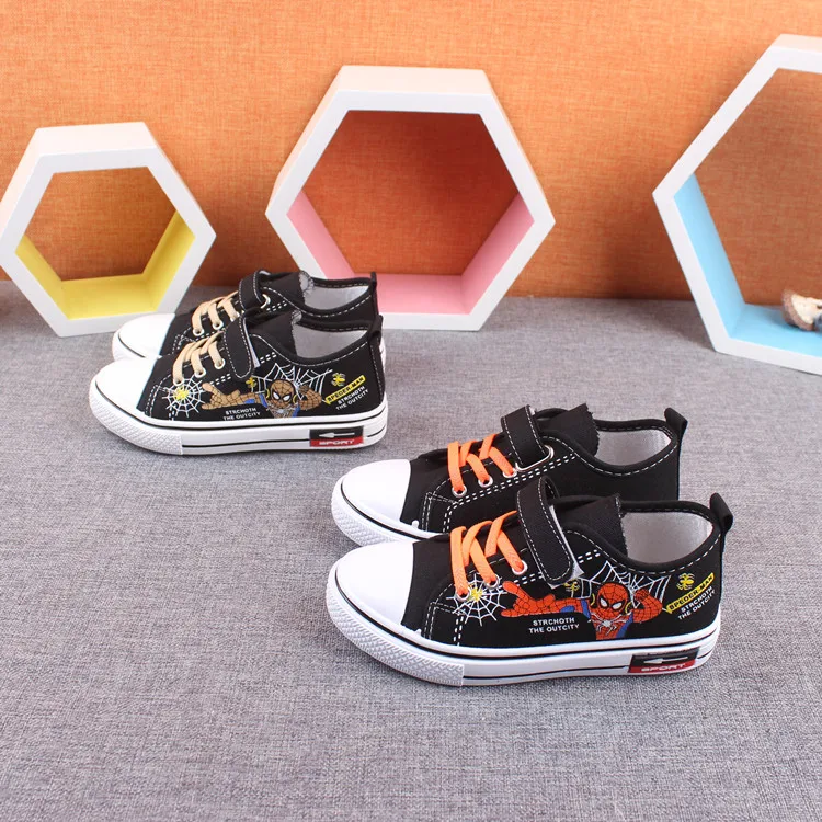 

Детская обувь Disney, дышащая модная детская повседневная обувь с героями мультфильмов для мальчиков, нескользящая черная парусиновая обувь на мягкой подошве, размер 21-26