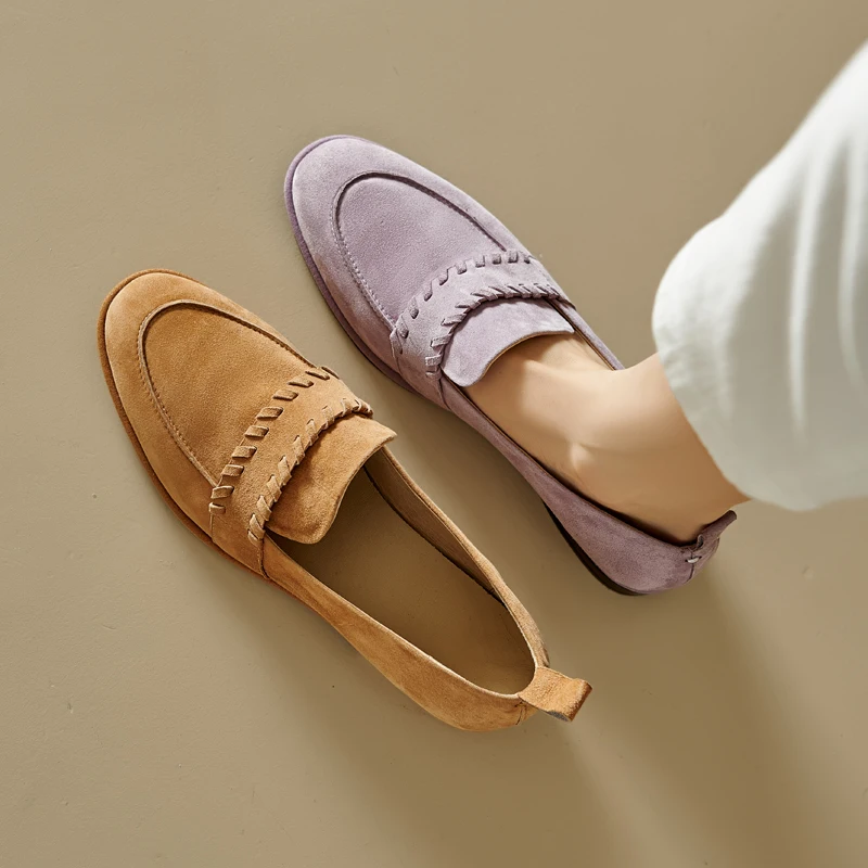 حذاء بدون كعب كاجوال للنساء من جلد الغزال بلون سادة سهل الارتداء بمقدمة مستديرة حذاء مسطح للسيدات