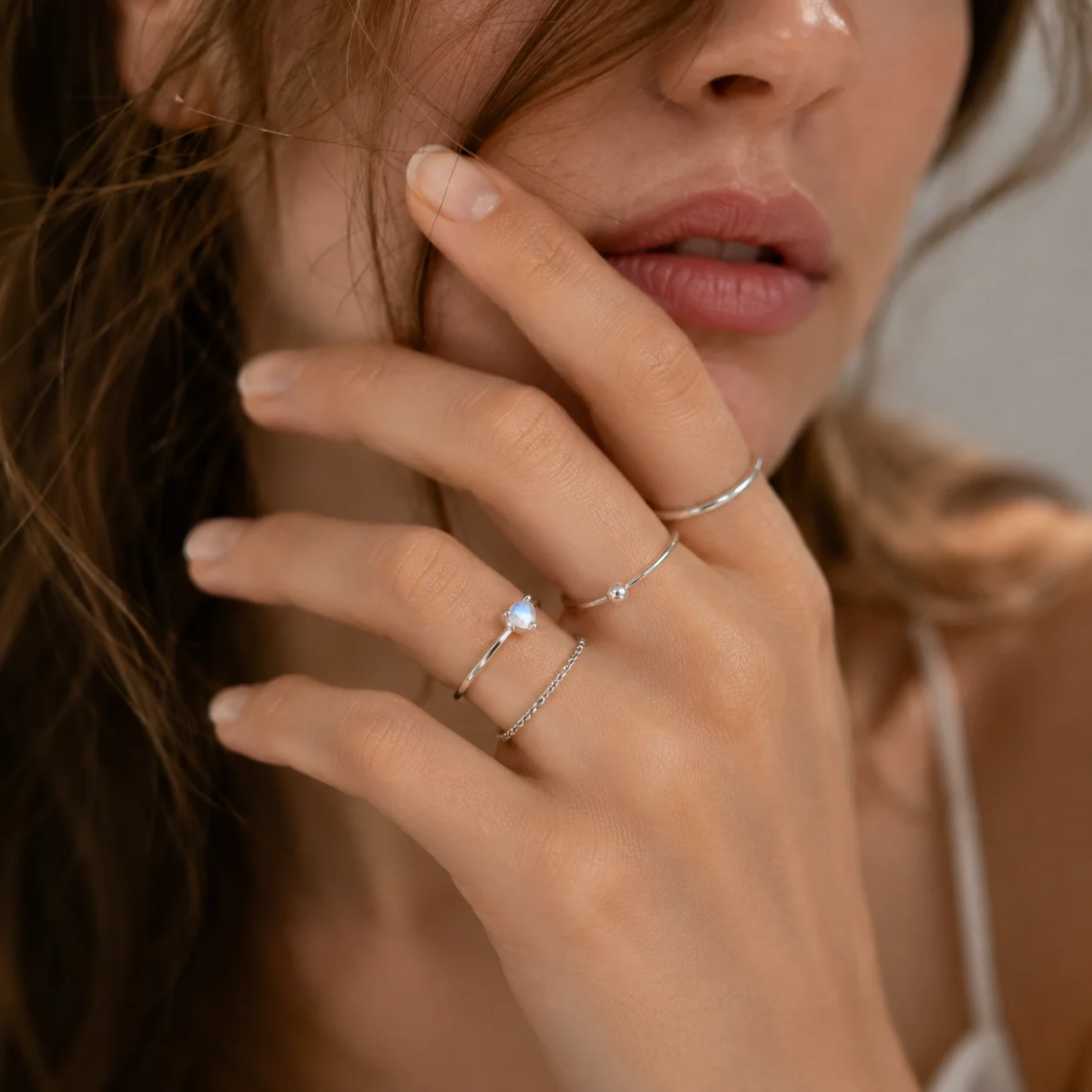ITSMOS Natural Labradorite Pear Cut Ring Spiritual Healing Gemstone Jewelry Stacking Ring Ethereal Aura Band for Women Gift