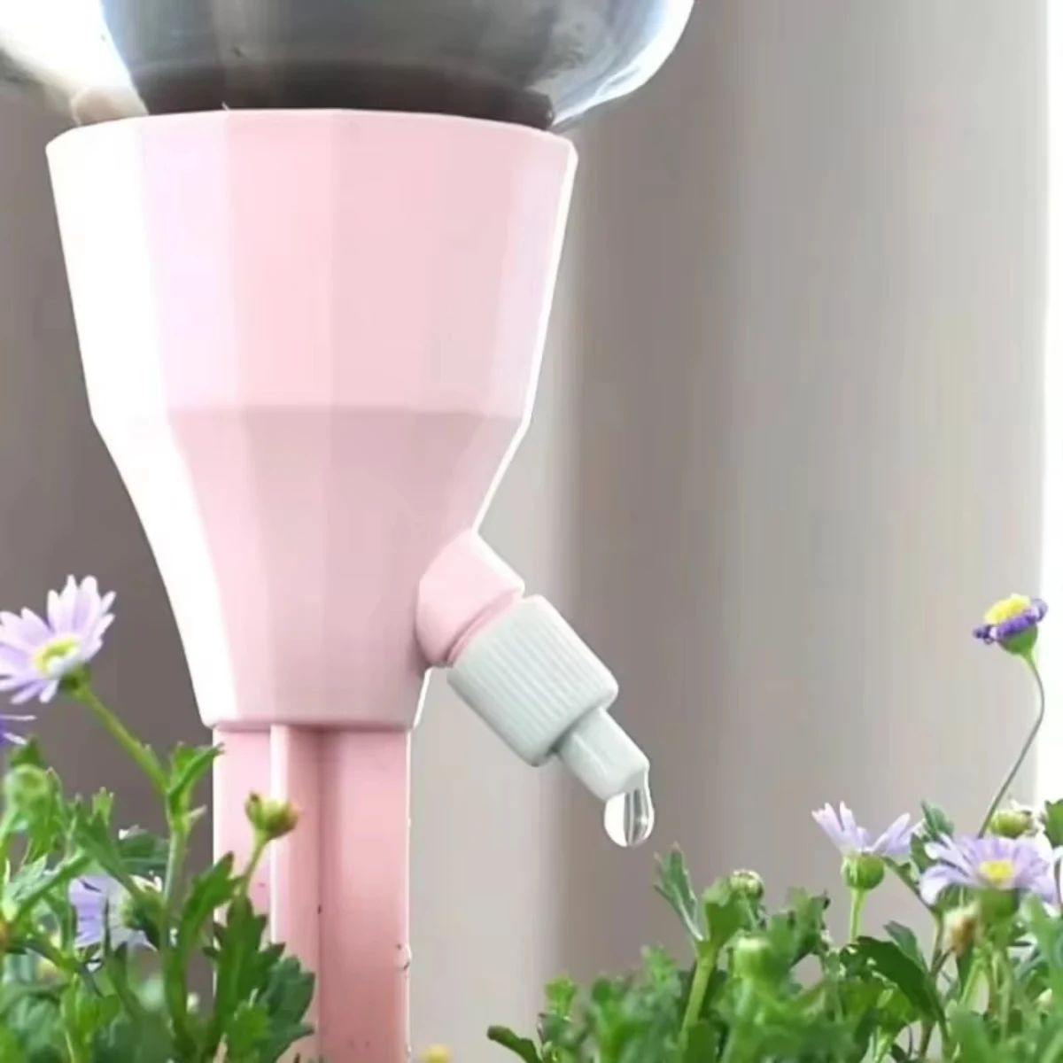 Plants Irrigation System Adjustable Drip Irrigation System Automatic Self Watering Spikes Indoor Outdoors Potted Garden Supplie