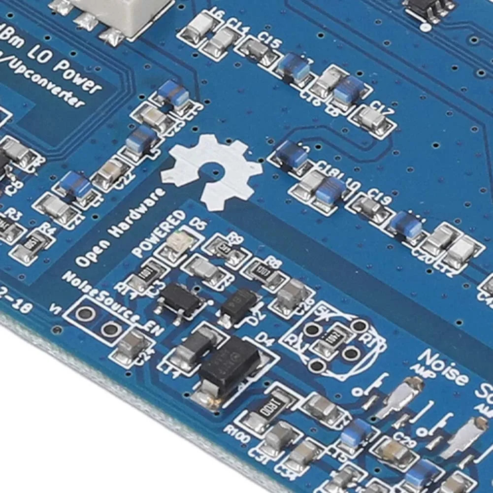 1 Set 125MHz Upconverter Kit RTL2832+R820T2 Receivers Radio Platforms For Radio Terminal Variable Frequency Upconverter Board