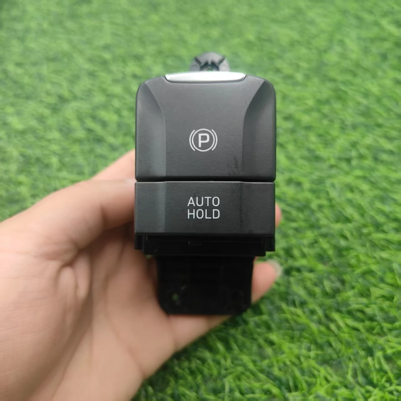 OEM 93311-G3000 93311G3000 Electrical Handbrake Parking Brake AUTO HOLD Switch Fit For Kona N Line /I30 N Line 2018-2020