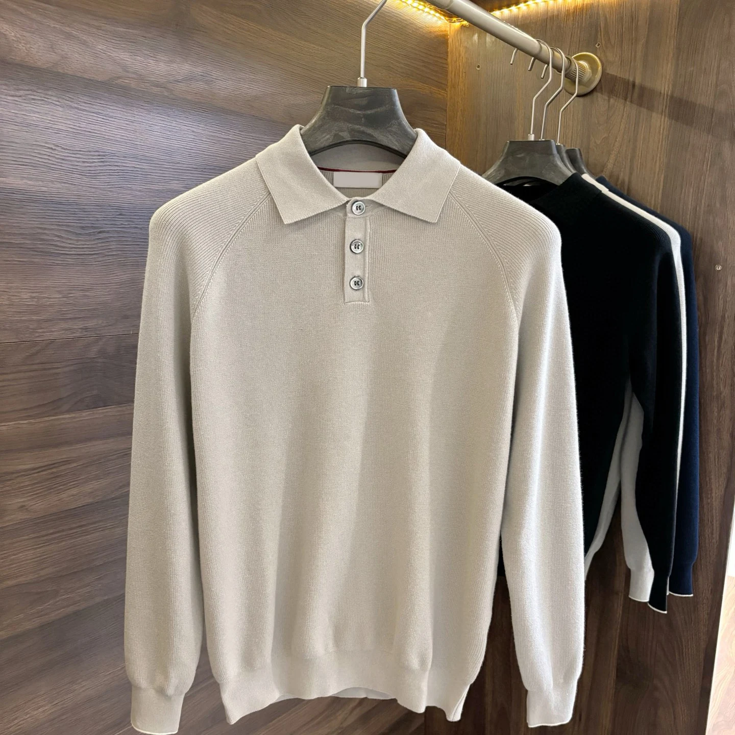 

BC Italian lapel solid color knitted casual long-sleeved POLO shirt