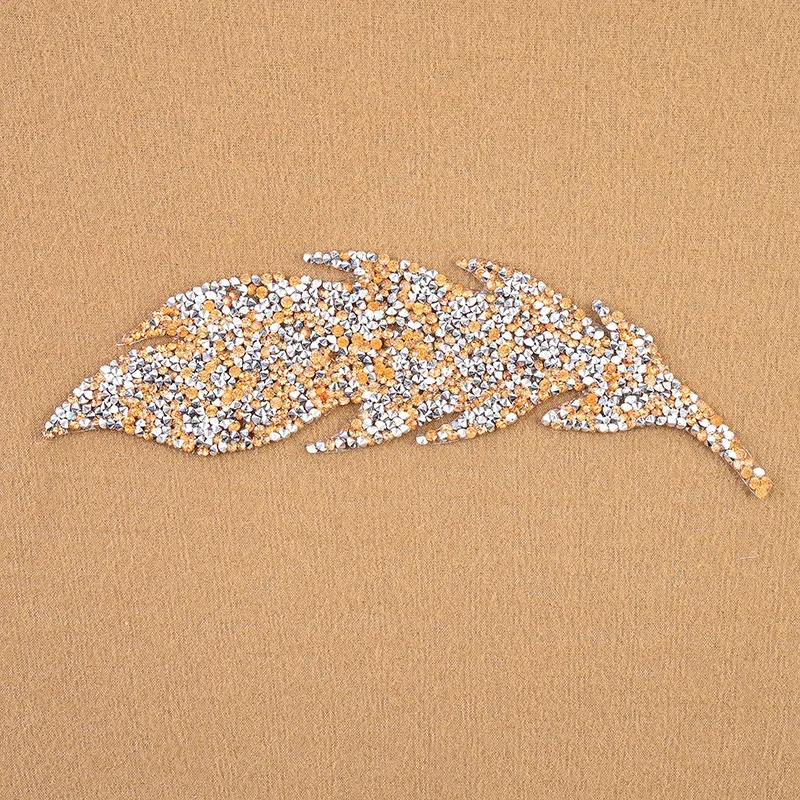 High Quality Rhinestone Leaves Sequin Embroidery Patches for Clothing Iron on T-Shirt Clothes Appliques Badge Fabric Sticker DIY