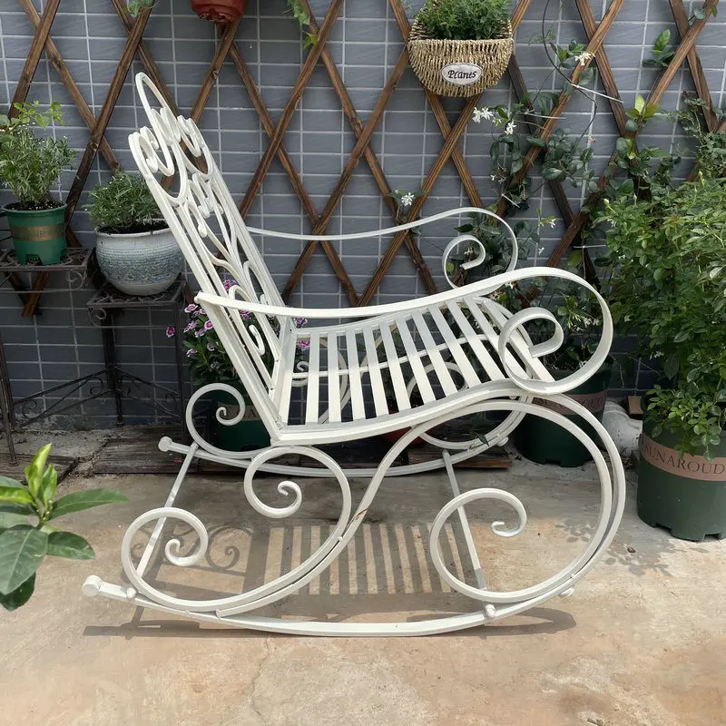 Vintage Iron Rocking Chair for Balcony Garden Lounge Recliner Rustic Relaxing Single Seat for Patio Farmhouse Swing Chairs