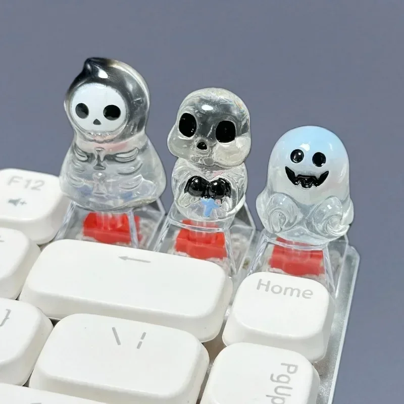 1Pcs Cute Halloween Skeleton Ghost Key caps Cross Axis Mechanical Keyboard Accessories