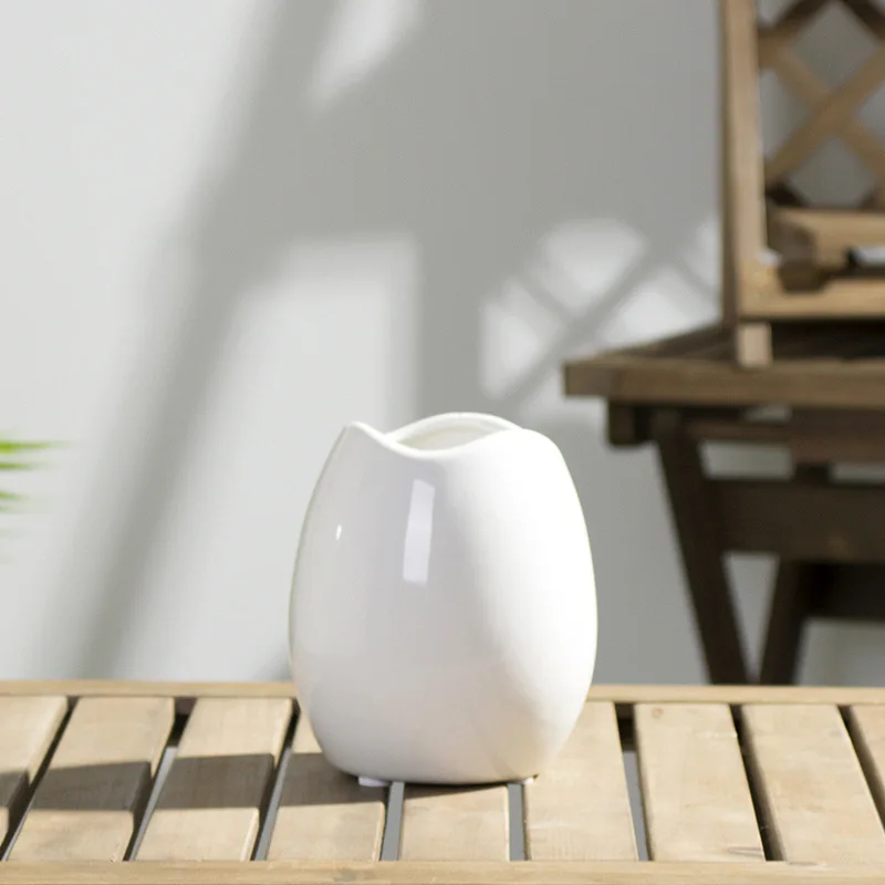 White Minimalist Ceramic Vase, Nordic Style Flower Vessel for Home Decor, Modern Table Centerpiece