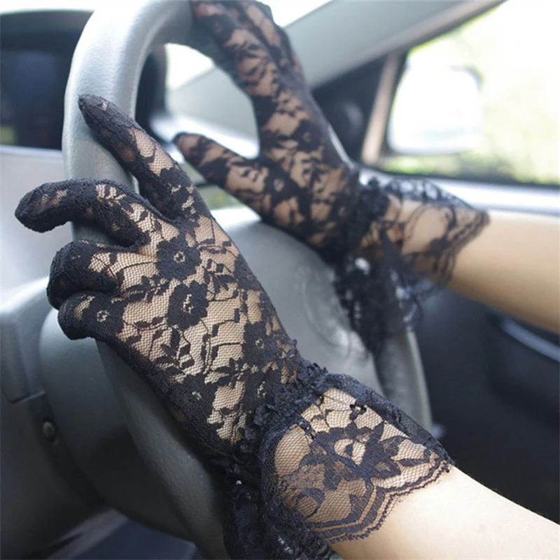 Vintage Sheer Short Lace Gloves Wedding Gloves Derby Tea Party Wrist Length Floral Gloves for Dinner Fancy Costume Accessories