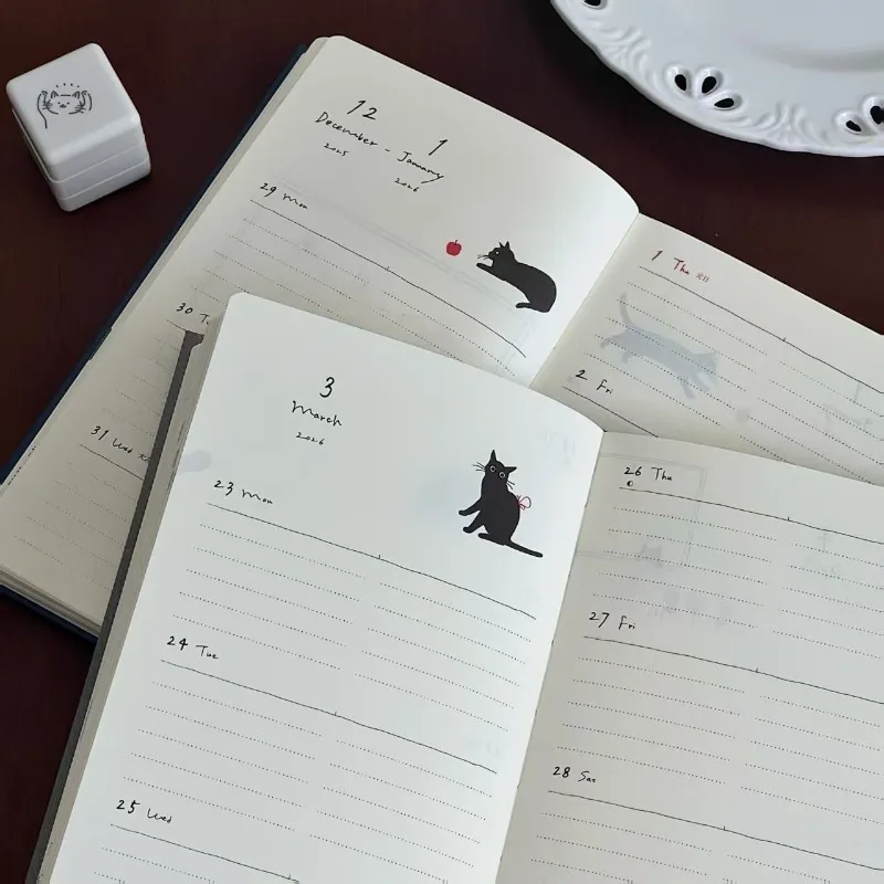 مخطط أسبوعي ياباني لعام 2026 بتصميم قطة وجرو، دفتر ملاحظات لطيف B6 للمجلات، مذكرات جمالية لهدية مكتب المدرسة