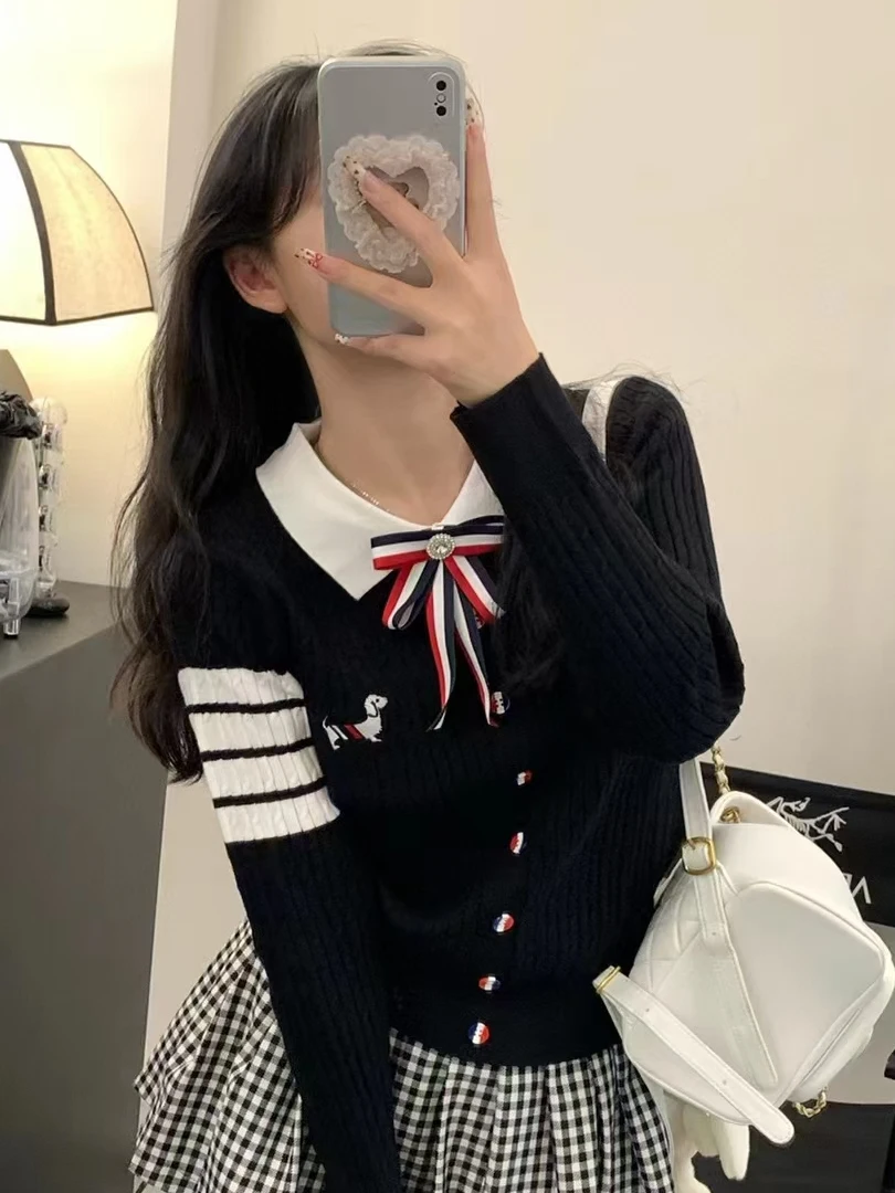 Elegant  Neck Knitted Sweater with Embroidered  Knot Long Sleeve Fake Jacket Lightweight Luxury Style for Women